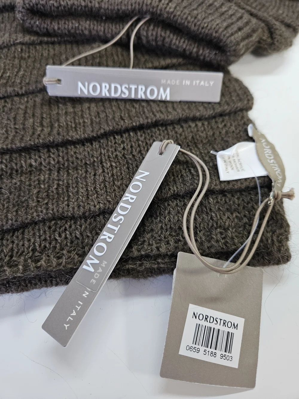 NEW Nordstrom Made in Italy Mocha Ribbed Rectangle Scarf and Beanie Hat Set